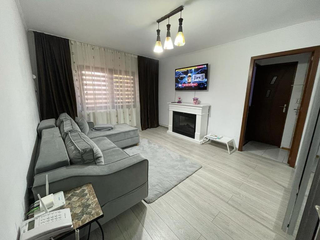 Apartament Gallamar Apartment Birlad Ngoại thất bức ảnh
